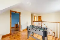 Large Country House, Sleeps 10, Family Friendly
