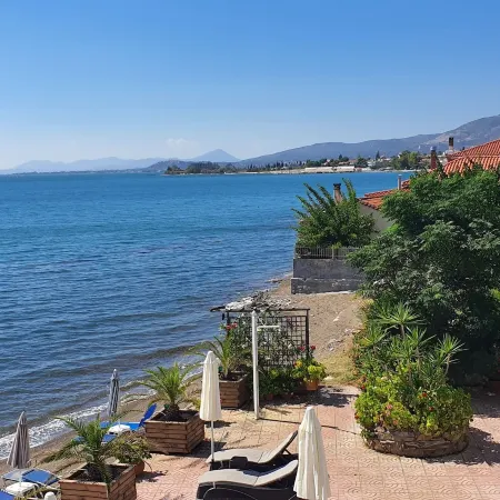 Artemis Hotel