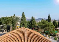 Coral Beach Hotel & Resort Cyprus - Mountain view
