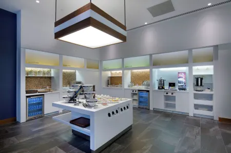 Hampton by Hilton Kocaeli Symbol Отели в г. Измит