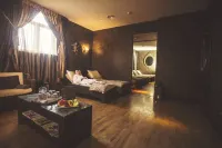 Canal Court - Spa