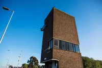 Sweets - Gerben Wagenaarbrug