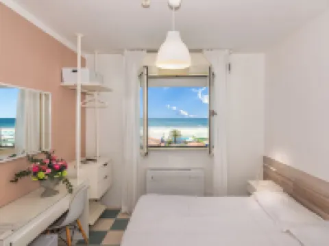Hotel Happy Hotels in Pietrasanta