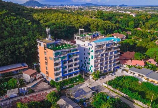 4. 더 블루 호텔..