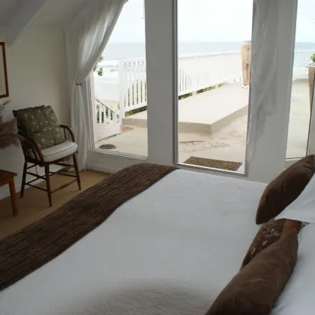 The Pink Lodge on the Beach