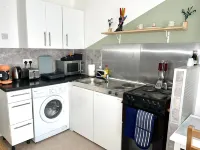Comfortable and Convenient 1-Bed Apart in Romford