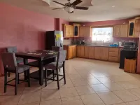 Diamond Cut Villa & Suites Hotels in Carnbee