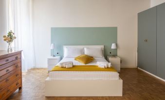 Charming Joivy Flat Next to Duomo di Como