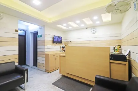 Hotel the Nines Отели рядом с достопримечательностью «Indian Institute of Technology Delhi»