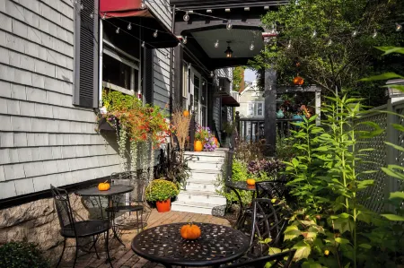 Hearthside Inn Отели рядом с достопримечательностью «Маунт-Дезерт»