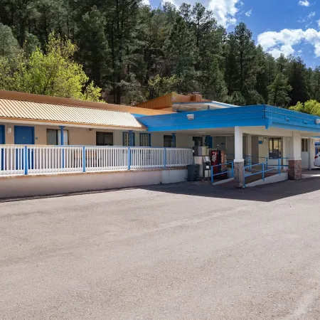 Budget Lodge