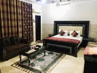 Moon Palace Hotel Lahore