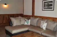 Charming and private 3-bedroom cottage in Danbury with WiFi, fitness room, AC