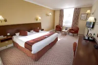 TLH Toorak Hotel - TLH Leisure, Entertainment and Spa Resort Hotels near Mount Stuart Hospital