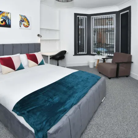 Townhouse @ 202 Walthall Street Crewe