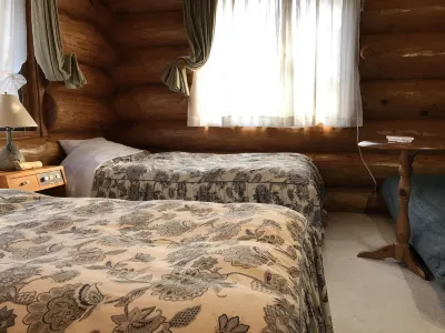 Log Hotel Kamloops