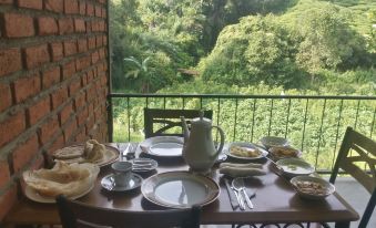 Ayubo Ella - Bed & Breakfast