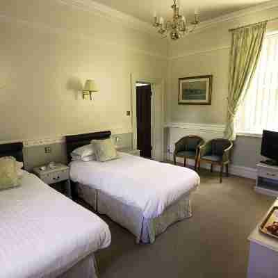 Shaw Hill Hotel Golf and Country Club Rooms