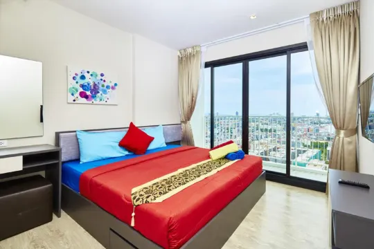 Pattaya Central Sea View Pool Suite