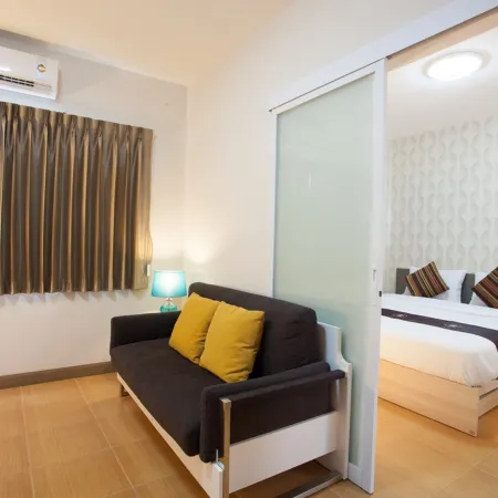 Orawan Suites