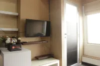 Well Appointed & Stylish 2Br at Jarrdin Cihampelas Apartment - Kitchenette