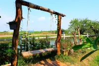 Baan Plang Resort Hotels in Kaeng Sian