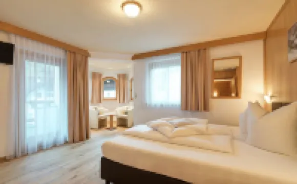 Hotel Enzian Paznaun Hotels in Tobadill