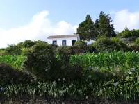 Areias da Prainha Hotels near Miradouro São Miguel Arcanjo