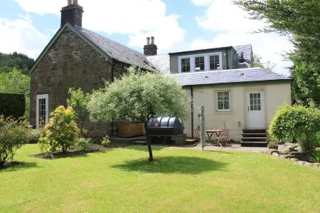 Glenalbyn Cottage Отели в г. Crieff