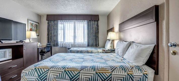 Eastside Lodge Hotels in Multnomah County