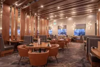 Sandman Signature Ottawa Airport Hotel