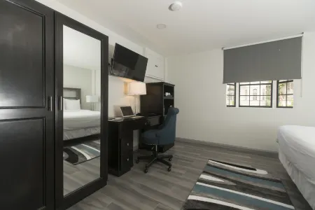 King's Hotel & Residences Отели в г. Джорджтаун