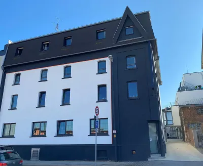 Hotel B4 Hotels near Villa Scheid