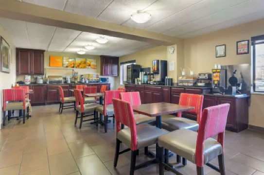 Comfort Inn University Center