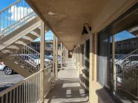 費拉格爾斯塔夫海蘭德鄉村旅館 索普公園附近的飯店