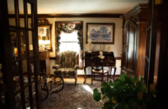 Williamsburg Sampler B & B