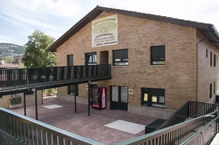 Apartahotel Rural CollaRubio Luxury Отели в г. Альпедрете