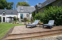 Les Dames de Nage Hôtels à : Bignan