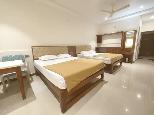 Mahamaya Residency Hotels in Subrahmanya