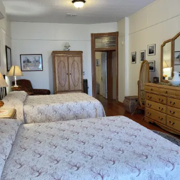Historic Capitol Hotel Vacation Suites Downtown