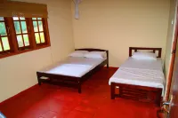 Horahena Farm Stay Hotels in Malabe