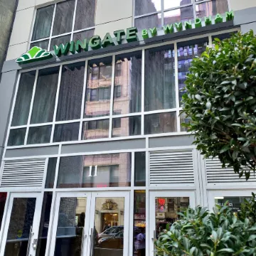 Wingate by Wyndham New York Midtown South/5th Ave Отели рядом с достопримечательностью «Манхэттен»