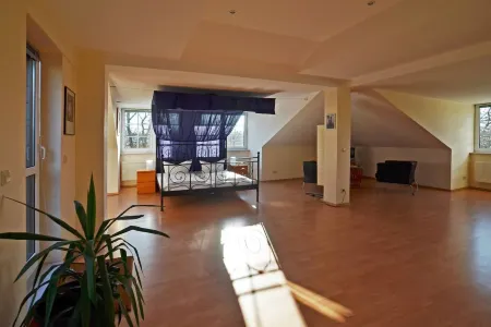 Gästehaus Villa Seraphinum Отели рядом с достопримечательностью «Дрезденский технический университет»