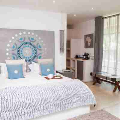 Latitude 15 Degrees Rooms