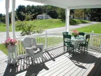 The 1896 House Country Inn - Brookside & Pondside Hotels in Williamstown