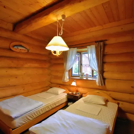 Canadian Log Cottage Takitaro