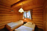 Canadian Log Cottage Takitaro Hotels in Ikeda