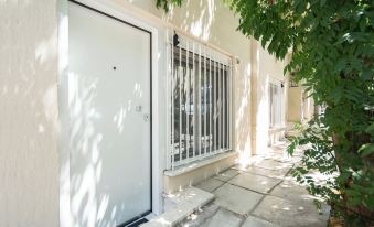 Cute and Convenient Studio in Athens Center