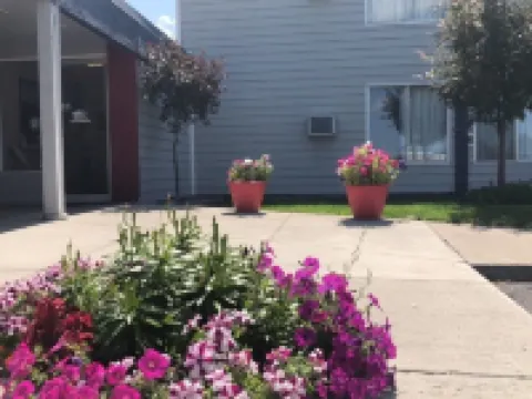 Aero Inn Hotels in Kalispell