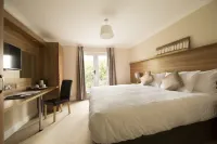 Riverside Hotel Hotels in Rosses Upper